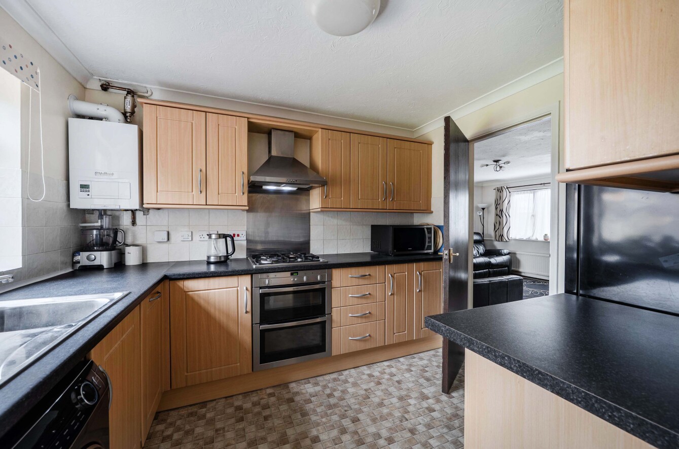 Yarrow Way, Locks Heath, Southampton, Hampshire, SO31 Yarrow Way, Locks Heath, Southampton, Hampshire, SO31 - Charters