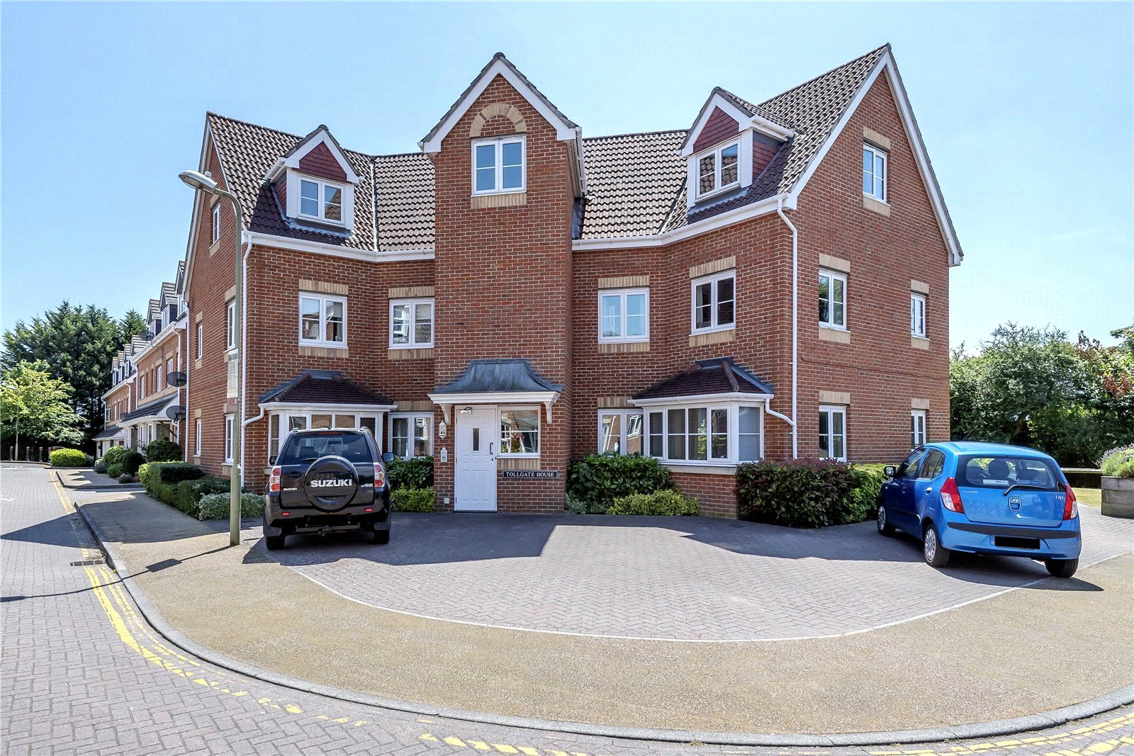 The Tollgate, Fareham, PO16 - Charters