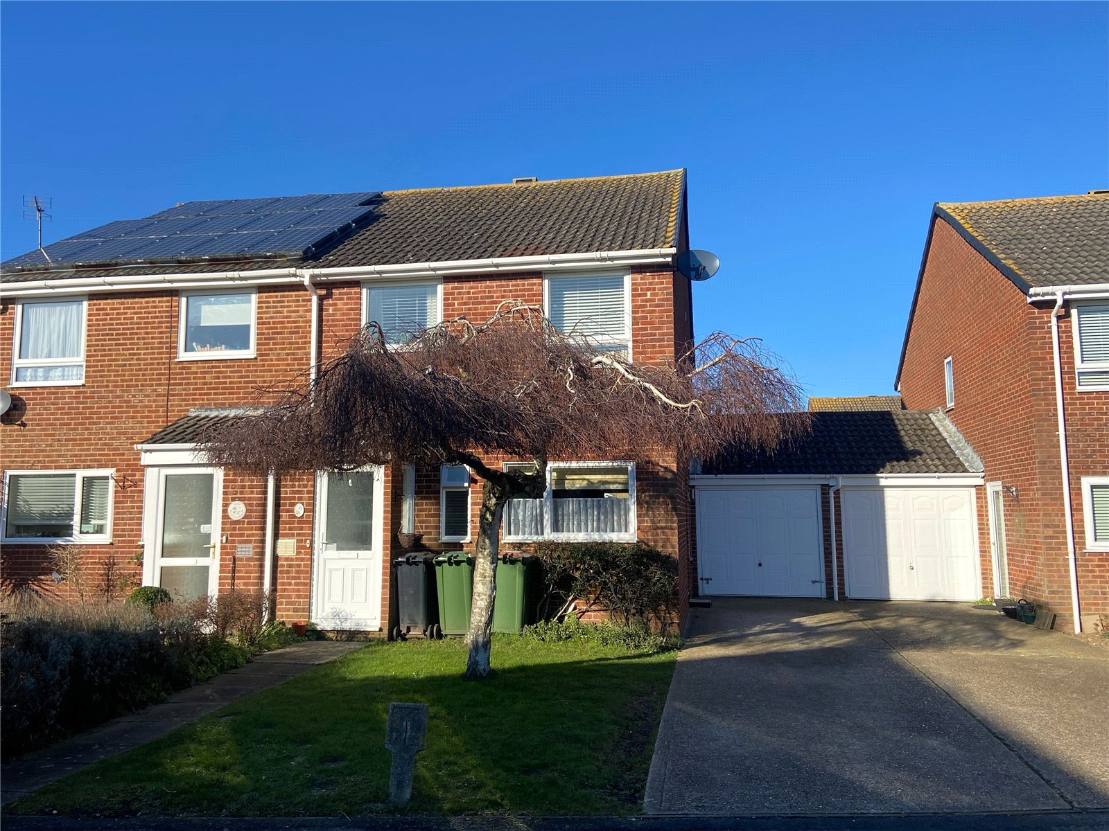 Nettlestone, Netley Abbey, Southampton, Hampshire, SO31