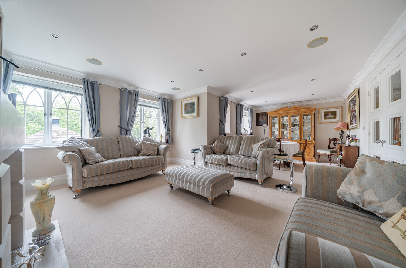Fairlawns, Burridge, Southampton, Hampshire, SO31 - Charters