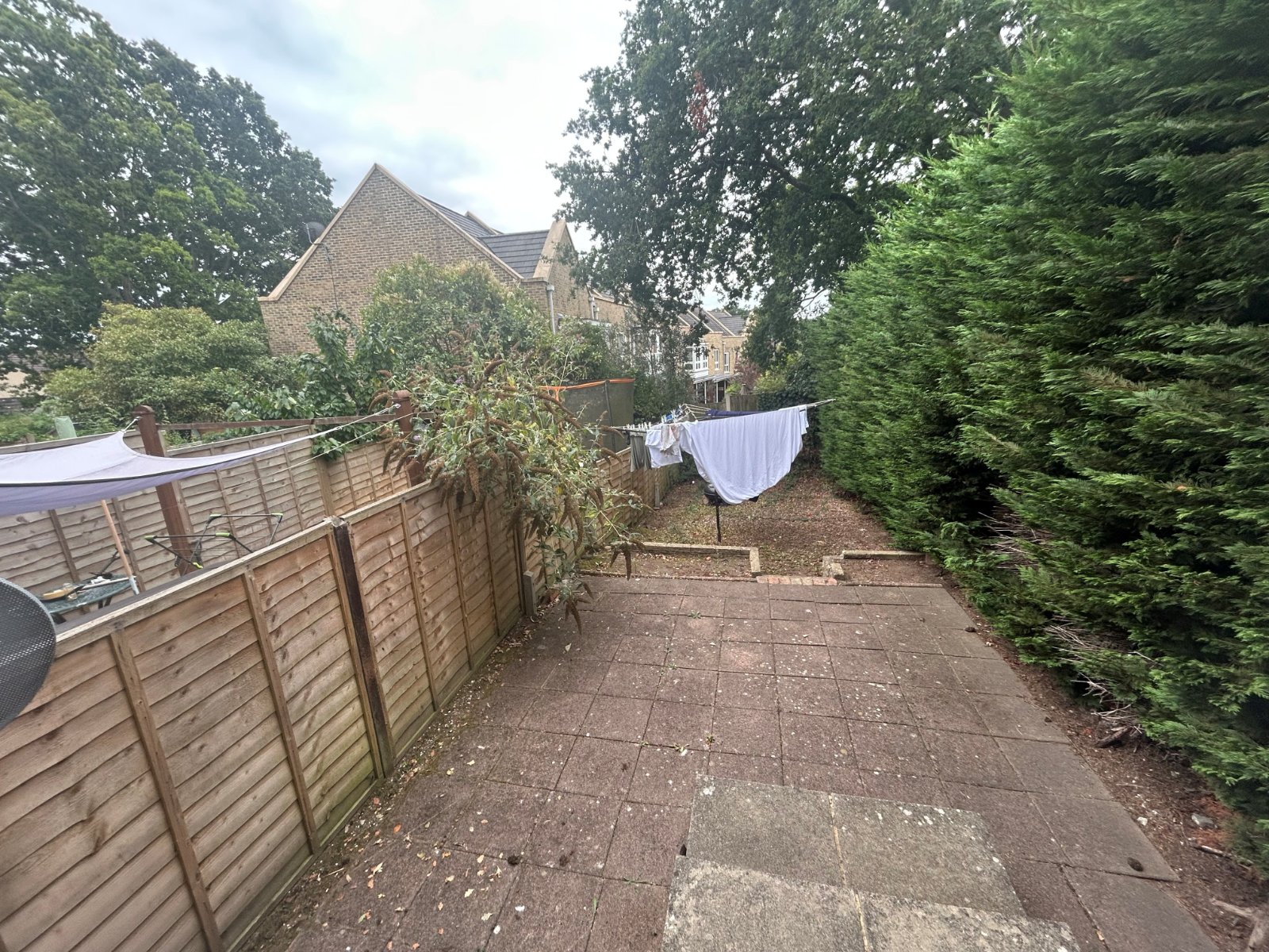 Humber Gardens, Bursledon, Southampton, Hampshire, SO31 - Charters