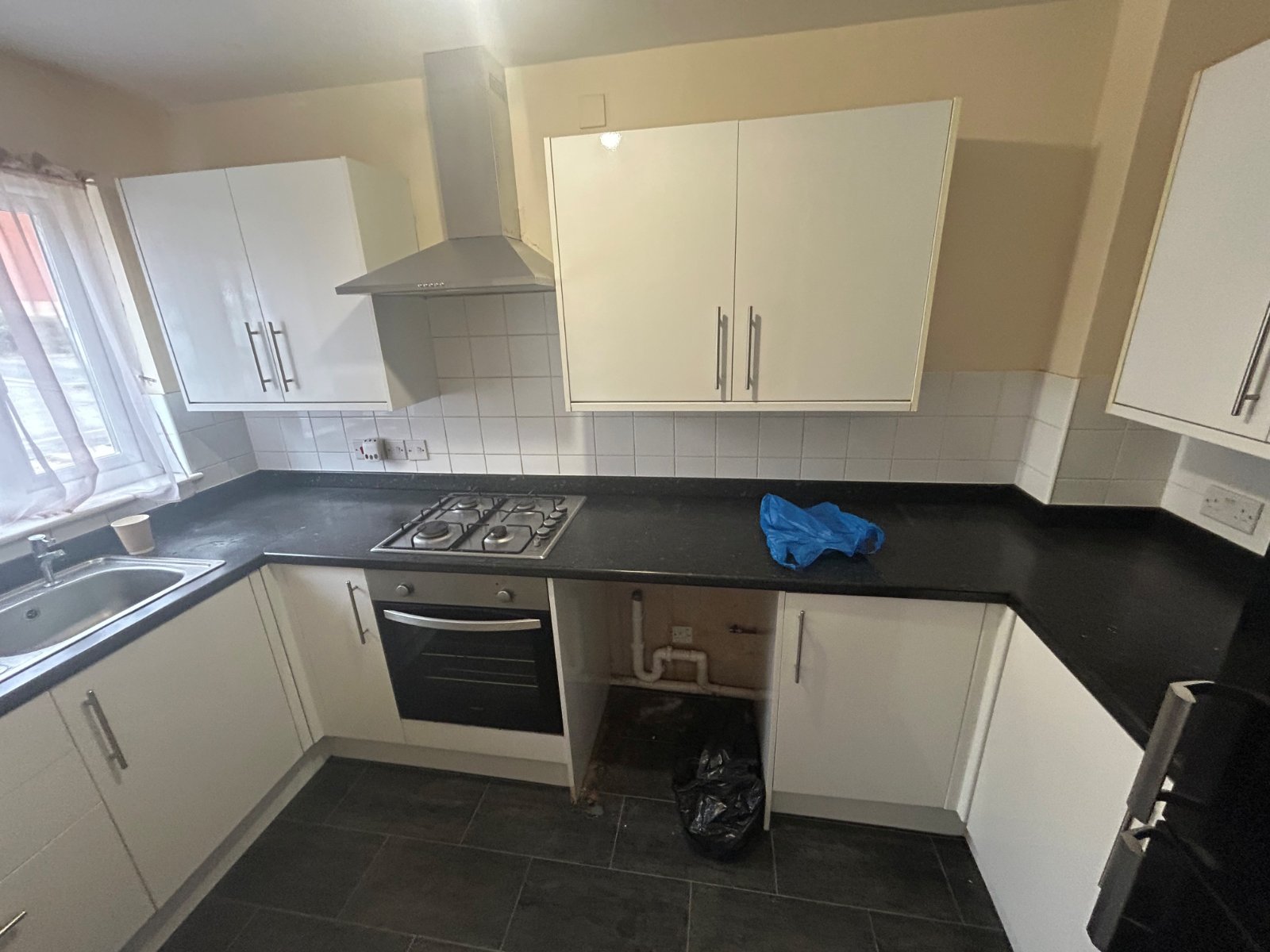 Humber Gardens, Bursledon, Southampton, Hampshire, SO31 - Charters