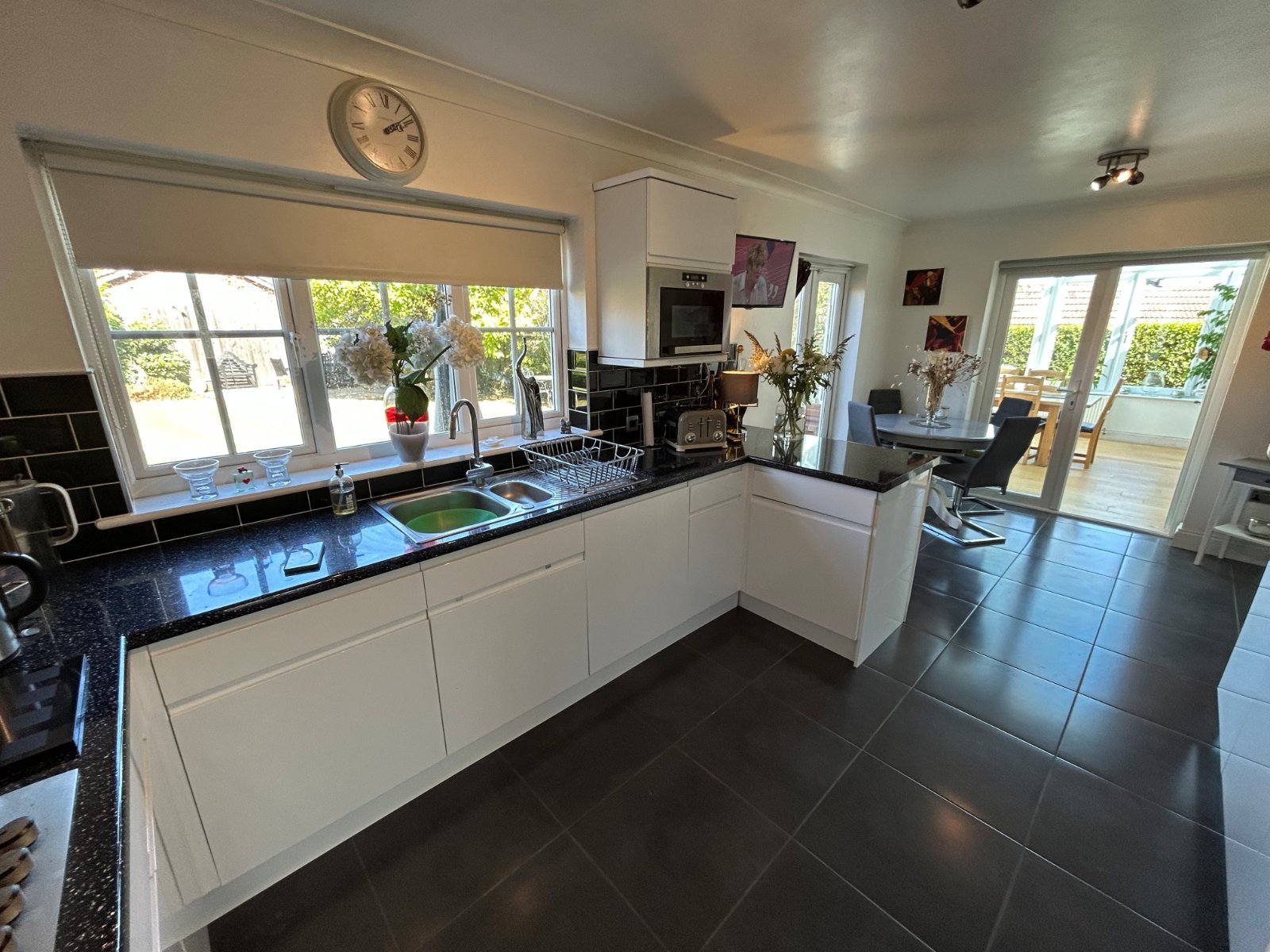 Segensworth Road, Fareham, Hampshire, PO15 - Charters