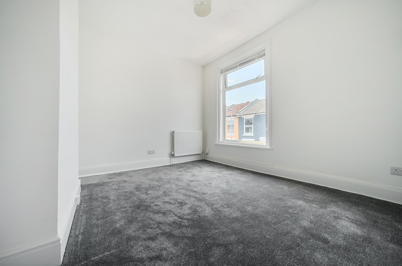 Esslemont Road, Southsea, PO4