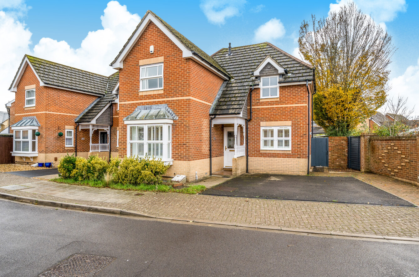 Lapwing Road, Southsea, Hampshire, PO4