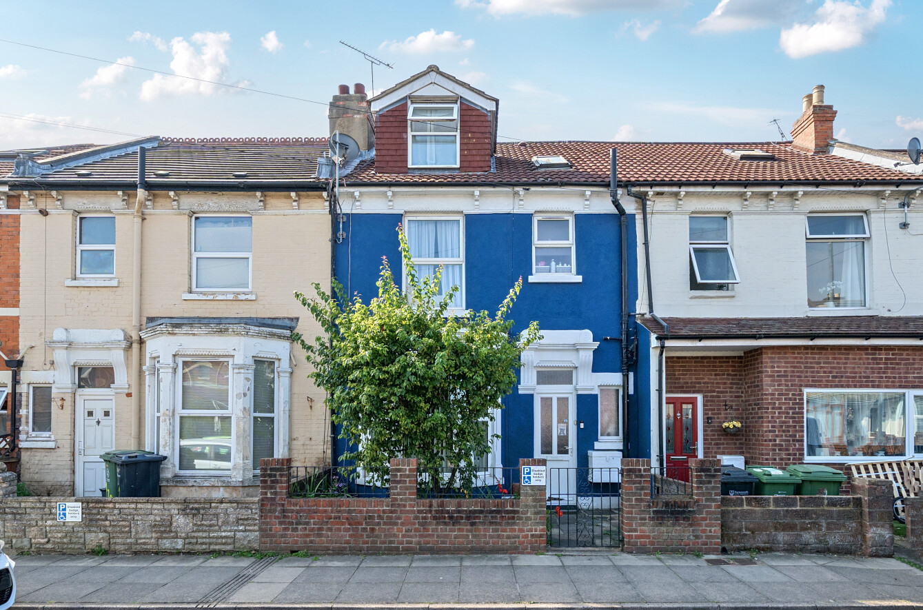 Queens Road, Portsmouth, Hampshire, PO2 - Charters