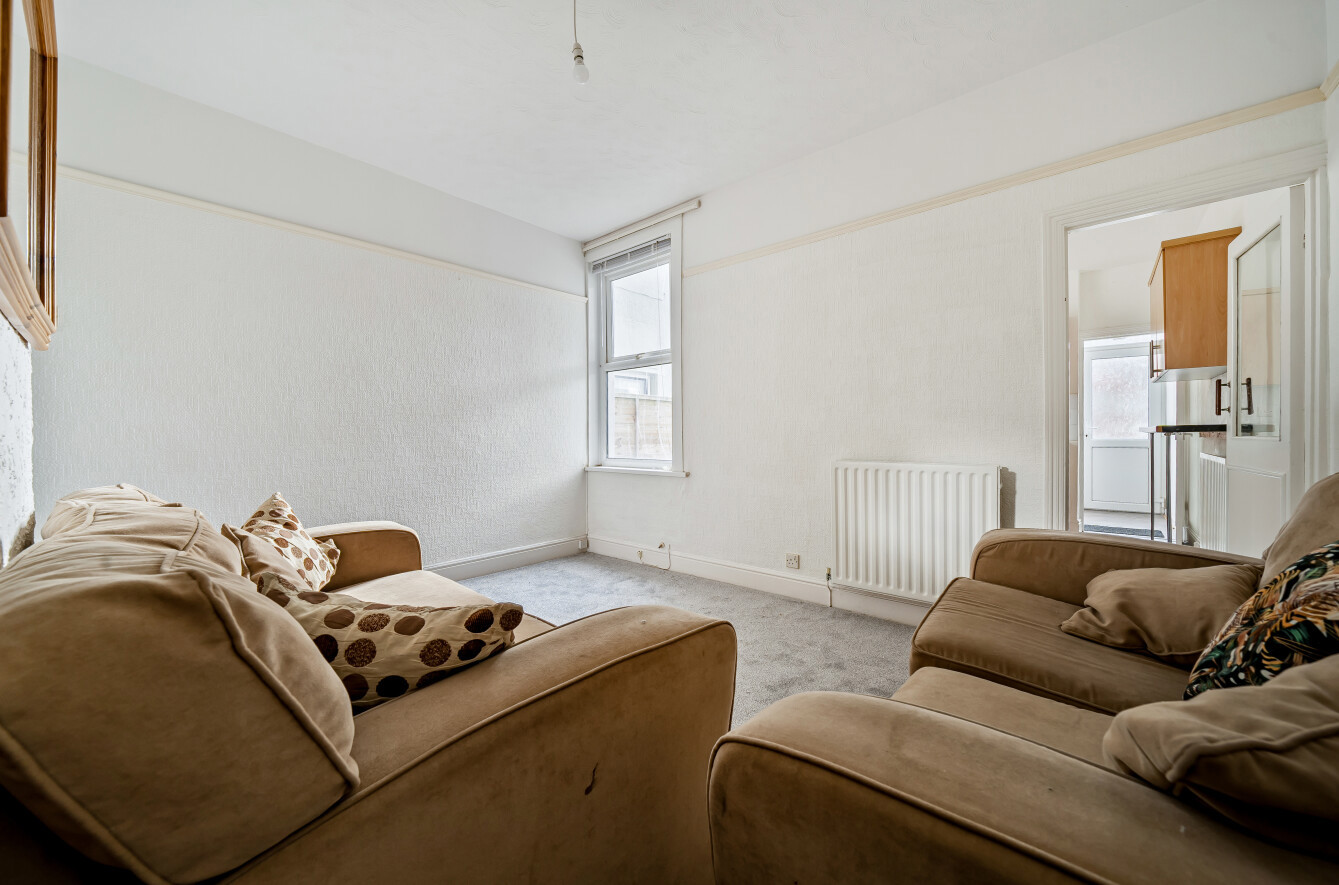 Pretoria Road, Southsea, Hampshire, PO4 Pretoria Road, Southsea, Hampshire, PO4 - Charters