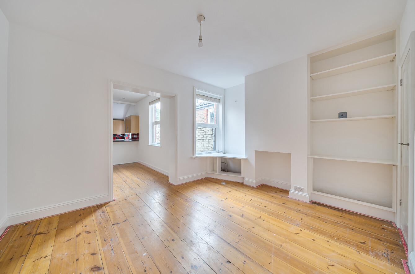 Manor Park Avenue, Portsmouth, Hampshire, PO3 Manor Park Avenue, Portsmouth, Hampshire, PO3 - Charters