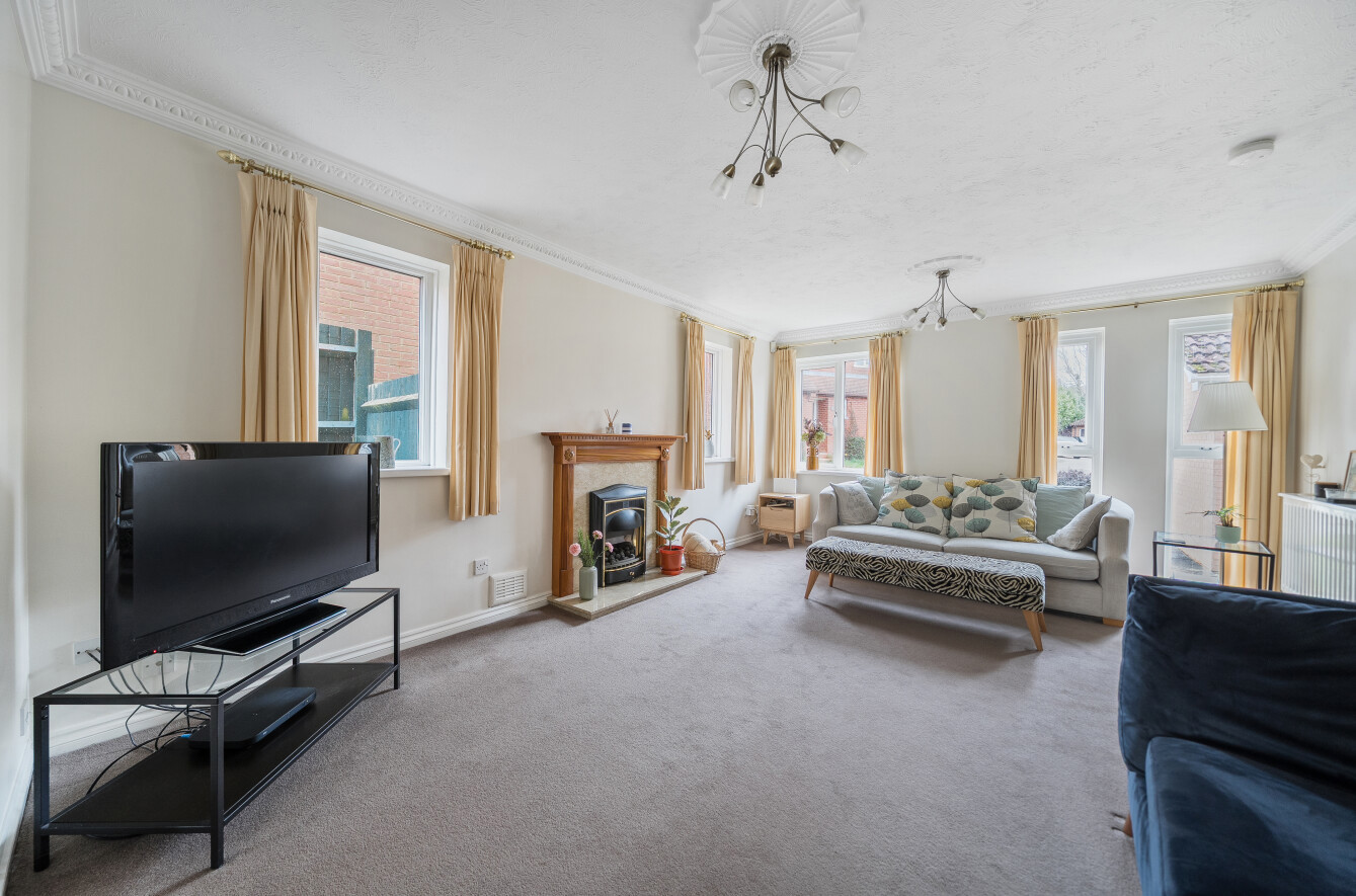 Islay Gardens, Portsmouth, Hampshire, PO6