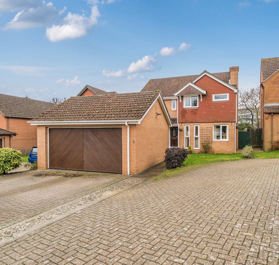 Islay Gardens, Portsmouth, Hampshire, PO6