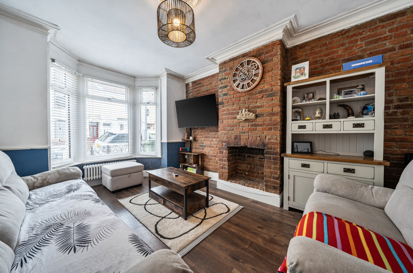 Tennyson Road, Portsmouth, Hampshire, PO2 Tennyson Road, Portsmouth, Hampshire, PO2 - Charters