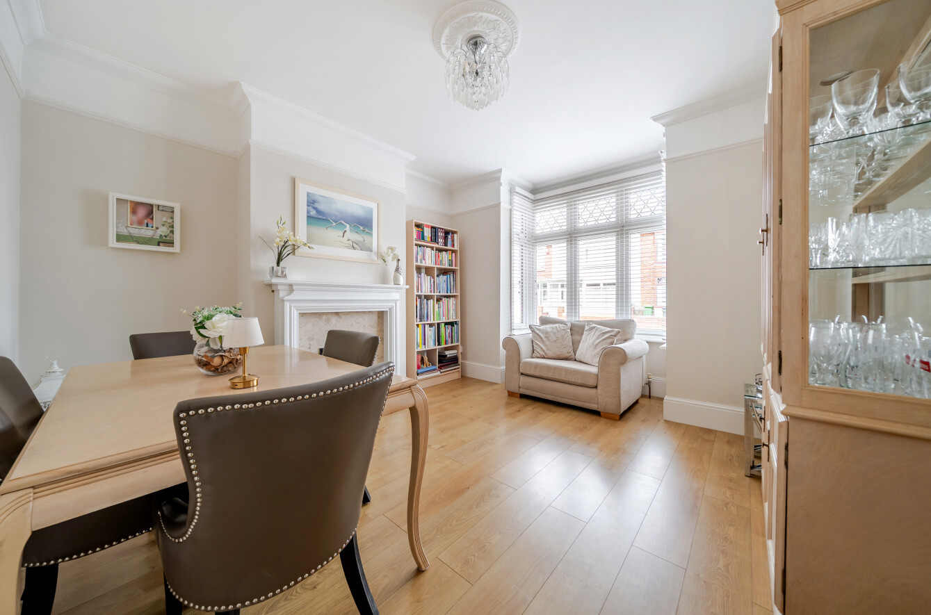 Stubbington Avenue, Portsmouth, Hampshire, PO2 Stubbington Avenue, Portsmouth, Hampshire, PO2 - Charters