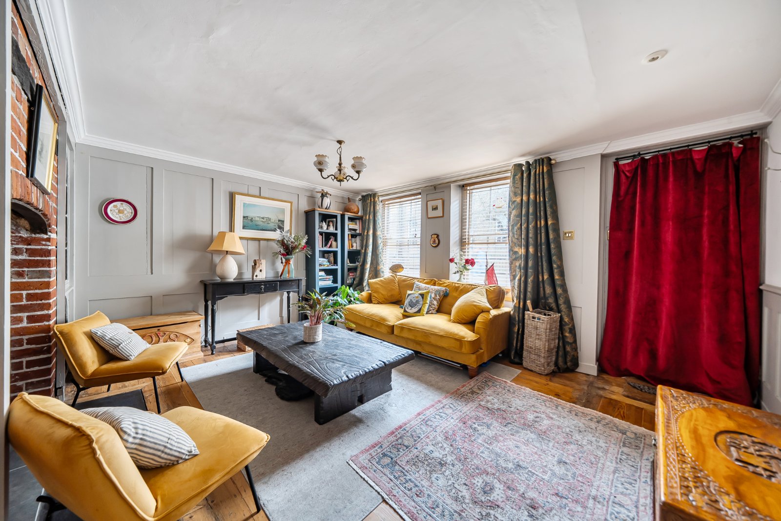 High Street, Old Portsmouth, Hampshire, PO1