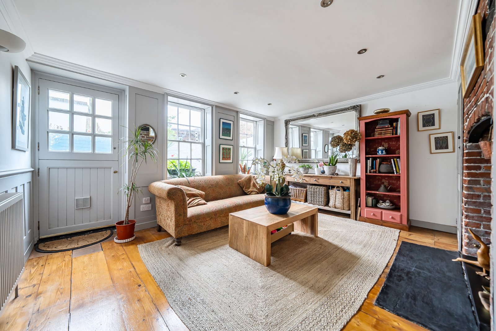 High Street, Old Portsmouth, Hampshire, PO1