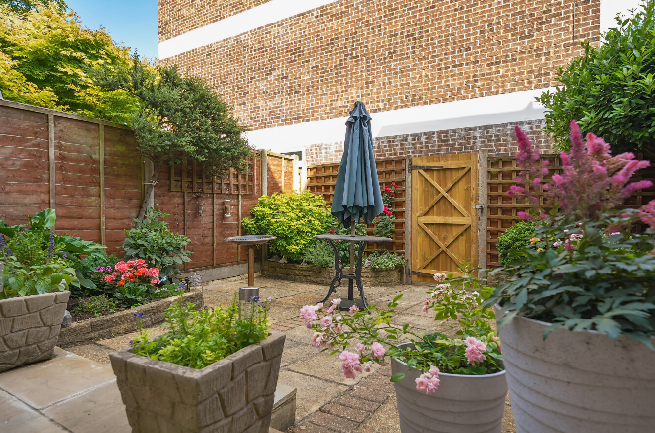 Clarendon Road, Southsea, Hampshire, PO5 - Charters
