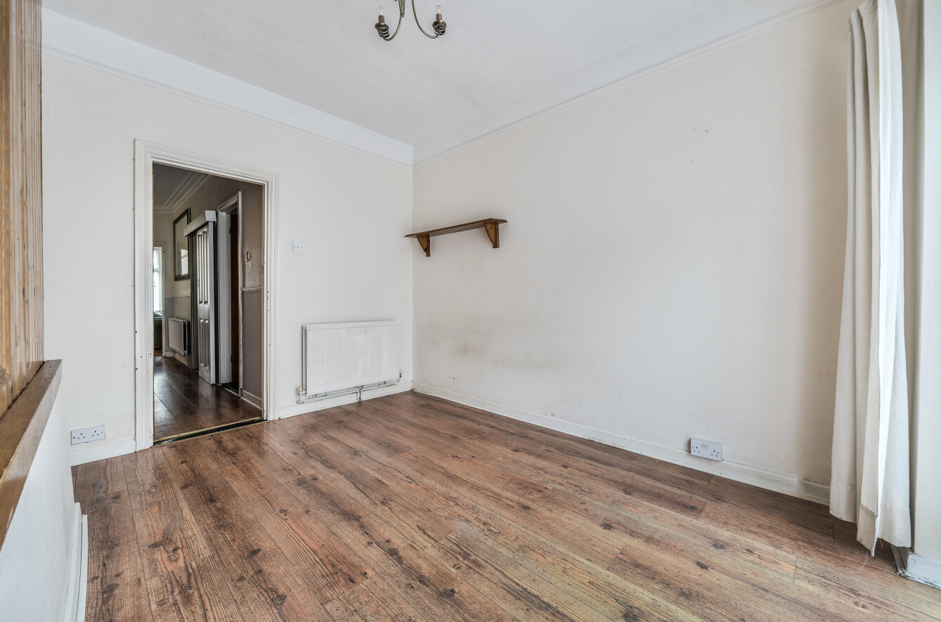 Grayshott Road, Southsea, Hampshire, PO4 - Charters