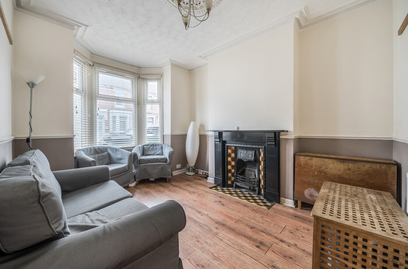 Grayshott Road, Southsea, Hampshire, PO4 - Charters