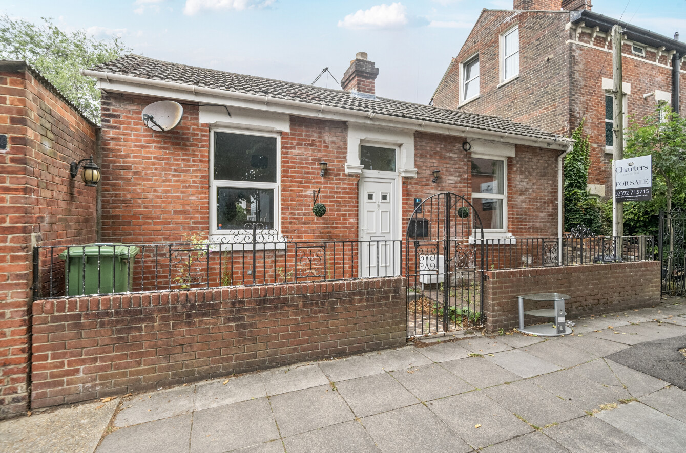 Goldsmith Avenue, Southsea, Hampshire, PO4
