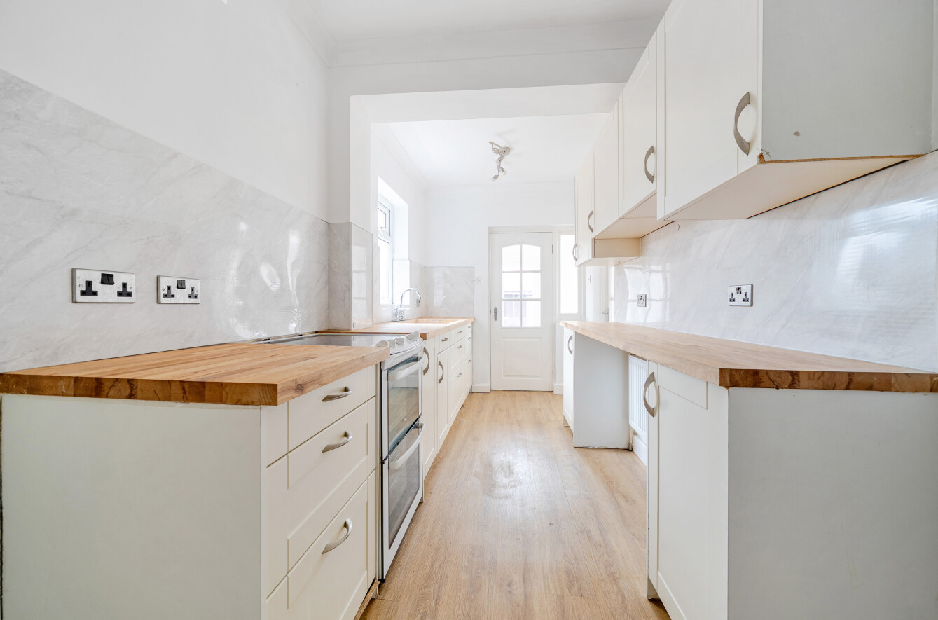 Allcot Road, Portsmouth, Hampshire, PO3 - Charters