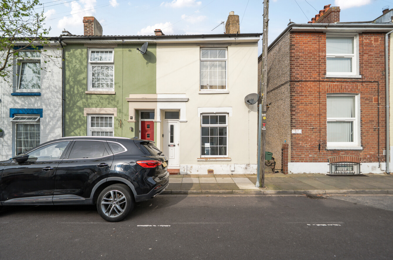 Kassassin Street, Southsea, Hampshire, PO4 - Charters