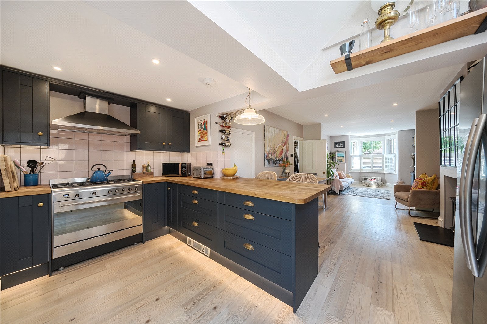 Upper South View, Farnham, Surrey, GU9