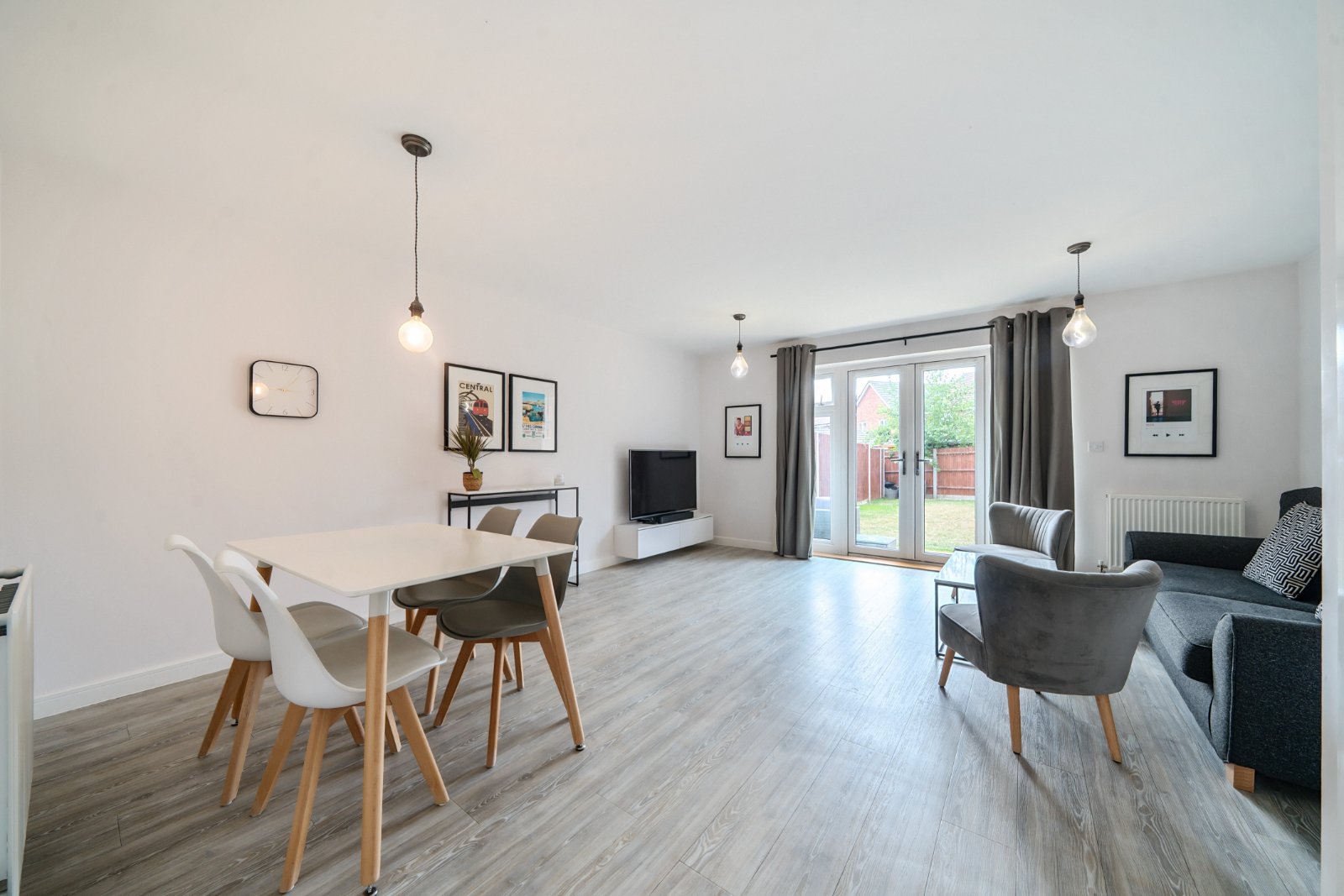 Hops Drive, Badshot Lea, Farnham, Surrey, GU9 - Charters