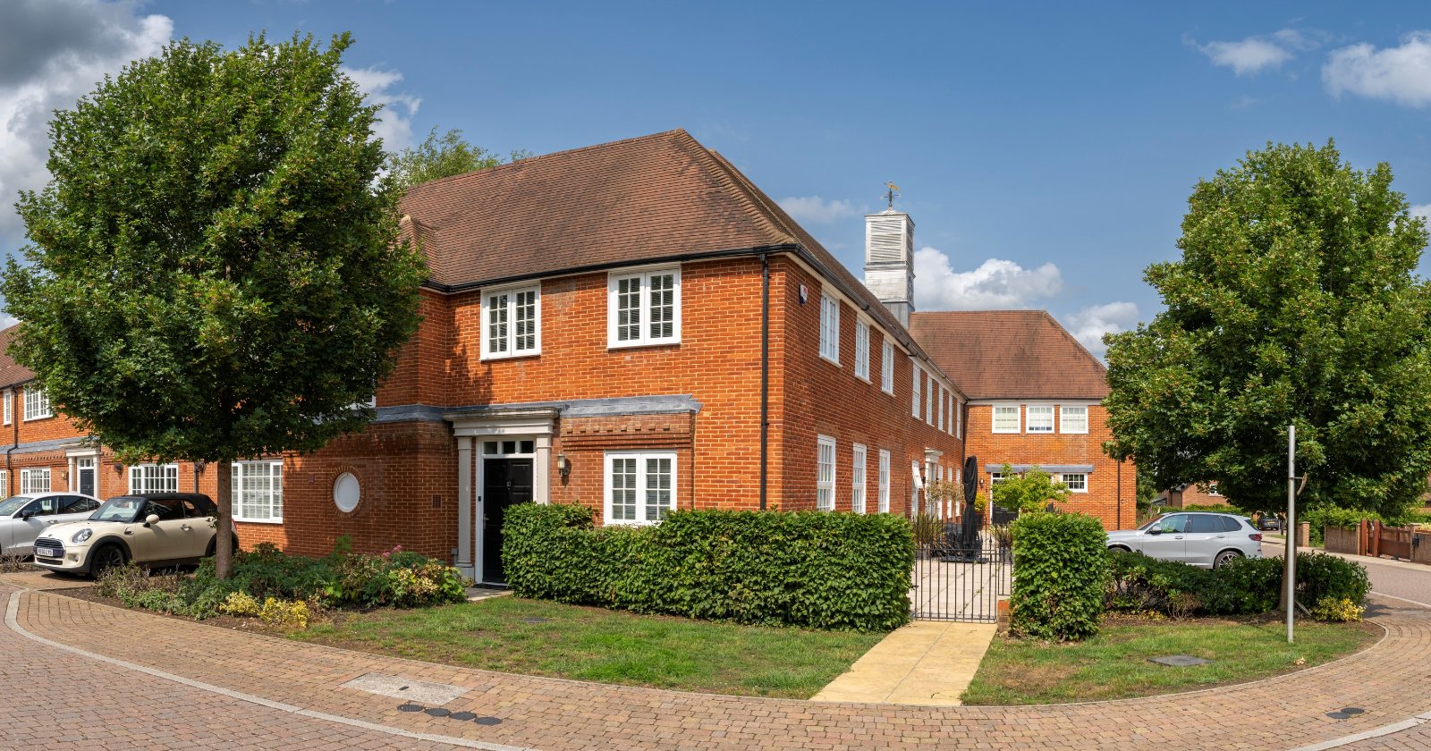 Burnham Square, Upper Froyle, Alton, Hampshire, GU34