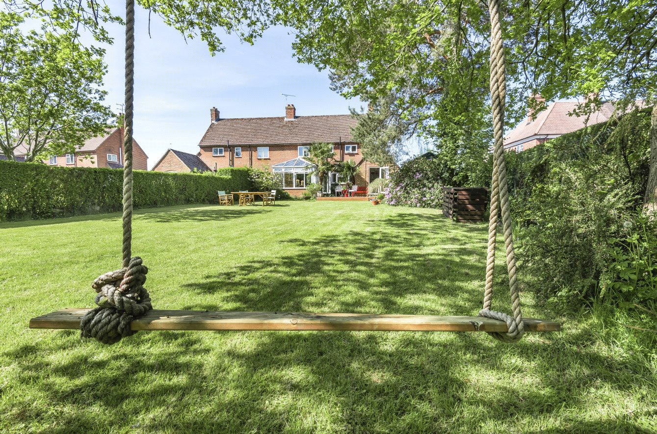 St. Cross Road, Crondall, Farnham, Hampshire, GU10