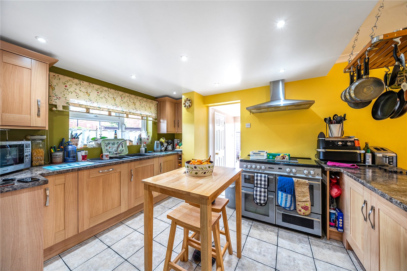 Brooklands Road, Farnham, Surrey, GU9