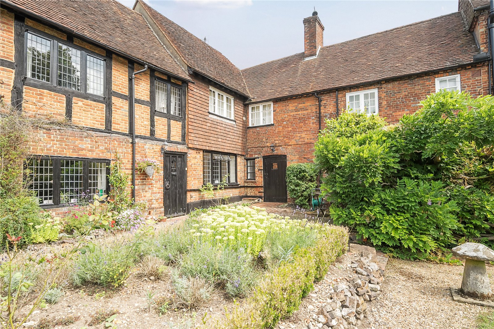 Waverley Lane, Farnham, Surrey, GU9 - Charters