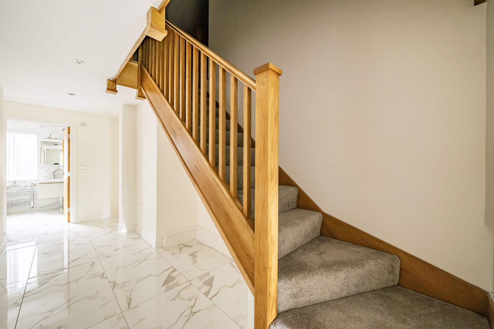 Seale Lane, Seale, Farnham, Surrey, GU10