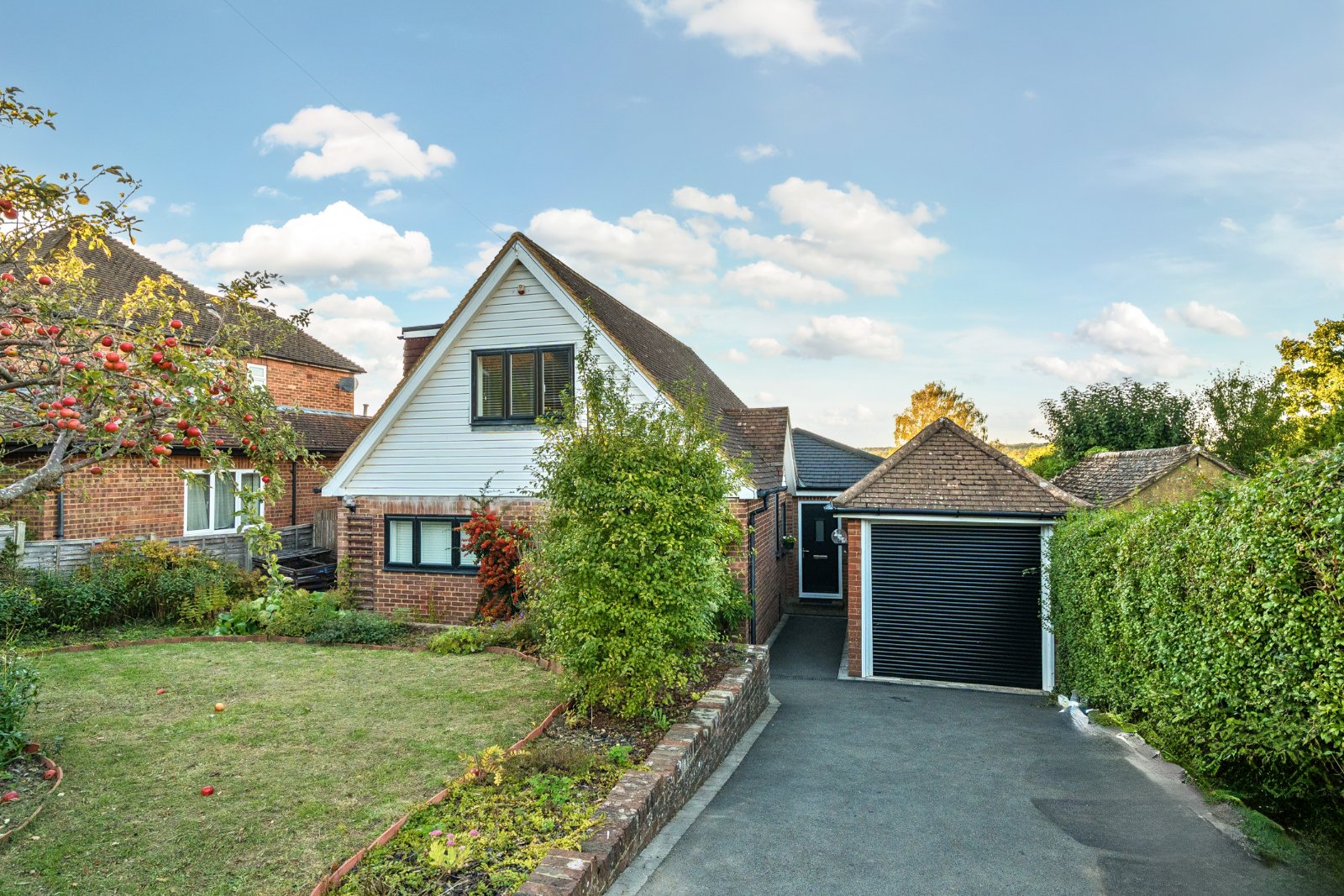 Hillary Road, Farnham, Surrey, GU9