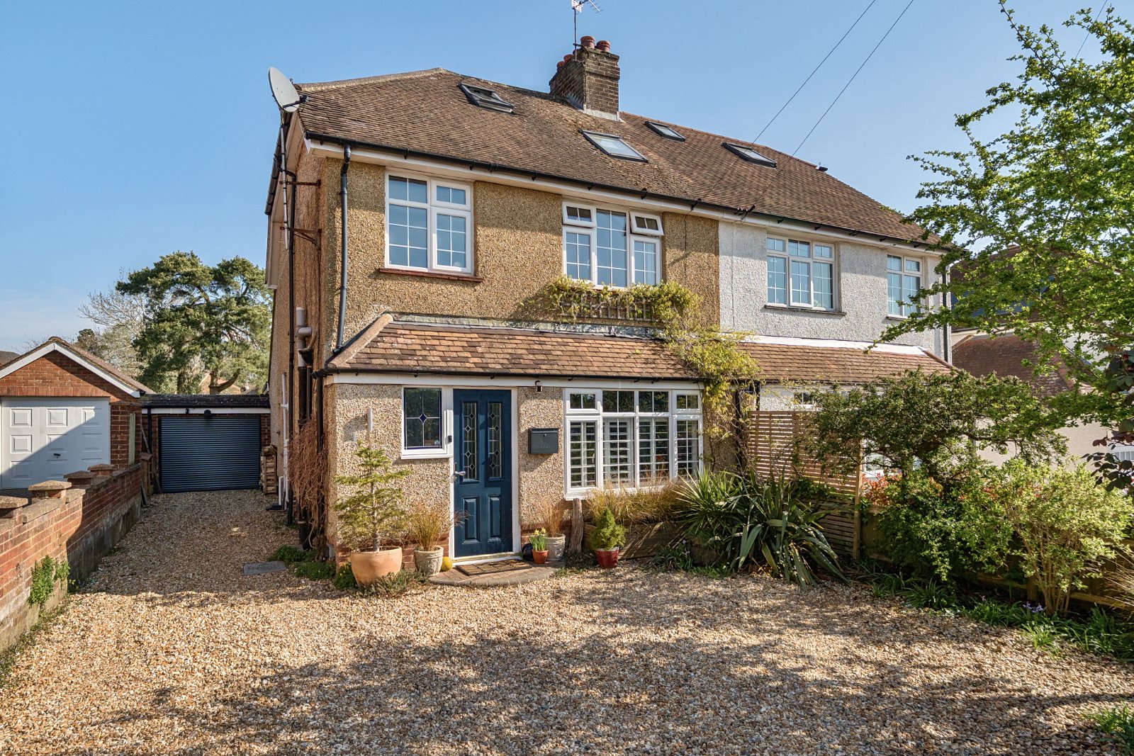 North Avenue, Farnham, Surrey, GU9