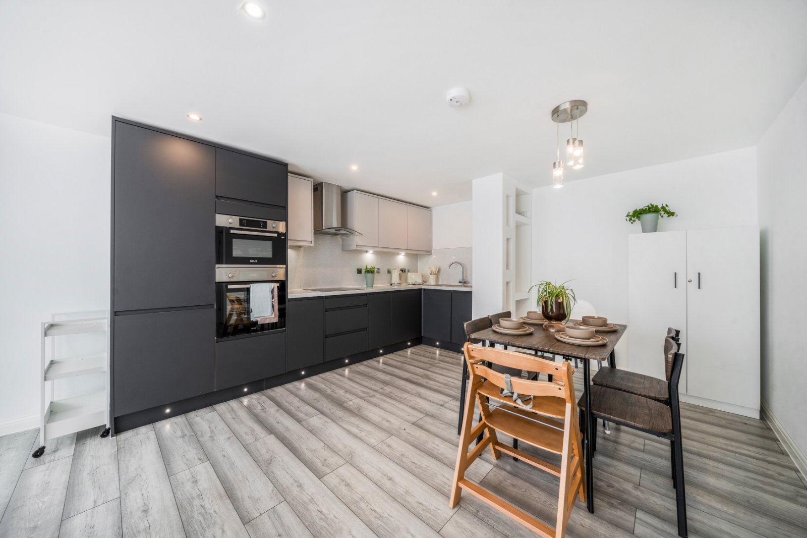 The Borough, Farnham, Surrey, GU9