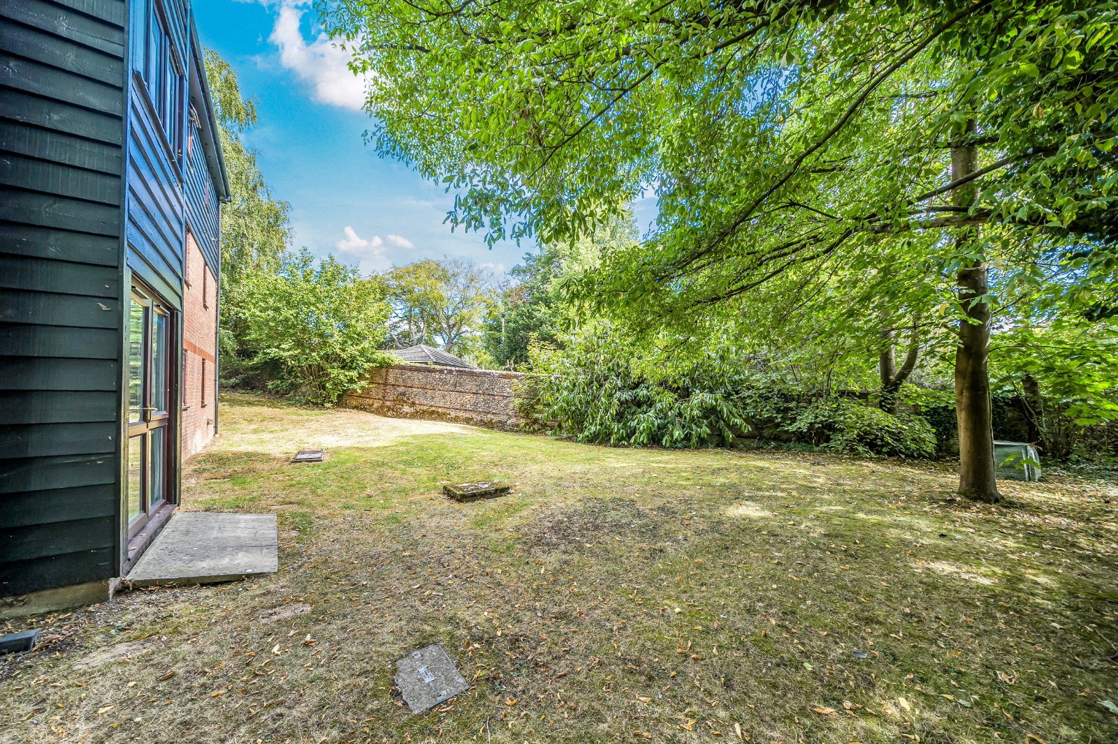 Brook House, Fairview Gardens, Farnham, Surrey, GU9