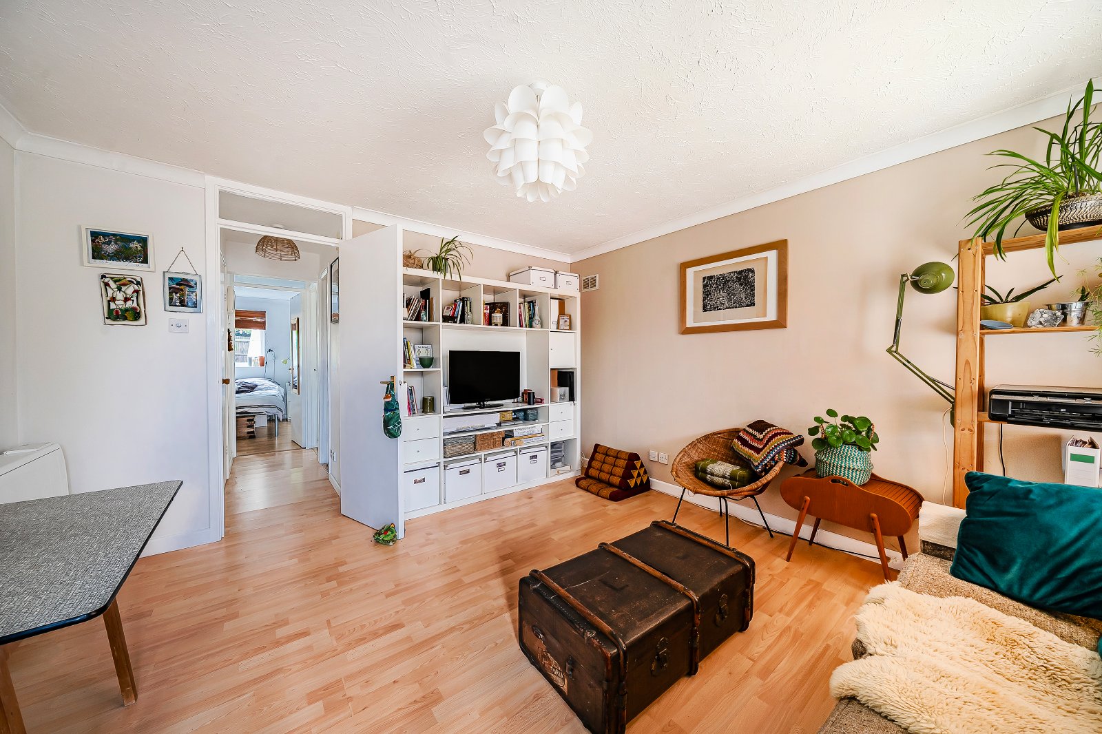 St Peters Gardens, Wrecclesham, Farnham, Surrey, GU10 - Charters