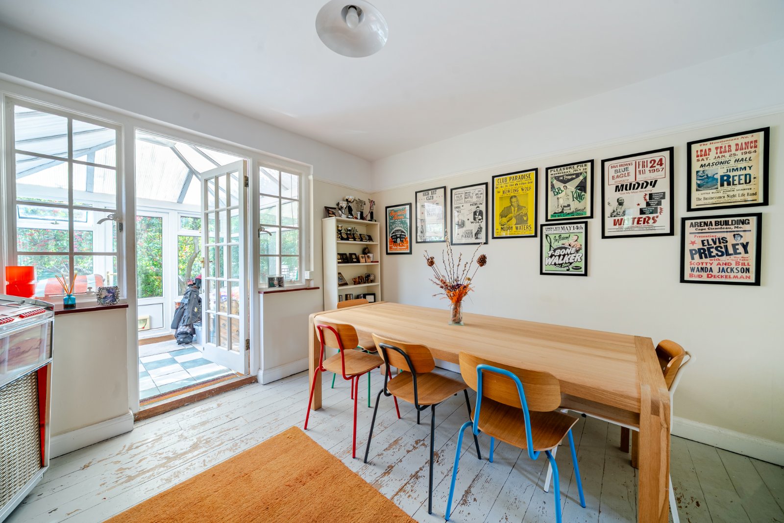 Crondall Lane, Farnham, GU9 - Charters