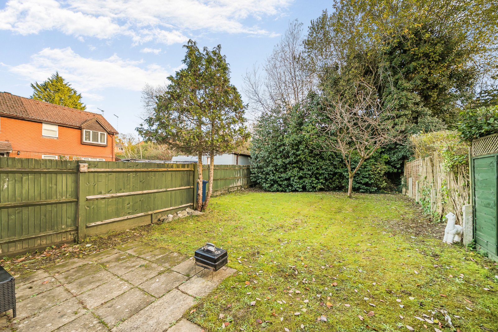St. Peters Gardens, Wrecclesham, Farnham, Surrey, GU10 - Charters