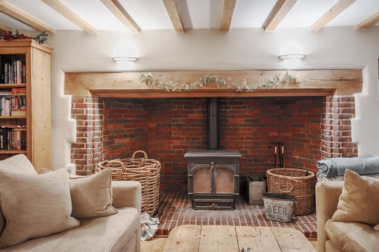 Green Lane, Green Cross, Farnham, Surrey, GU10