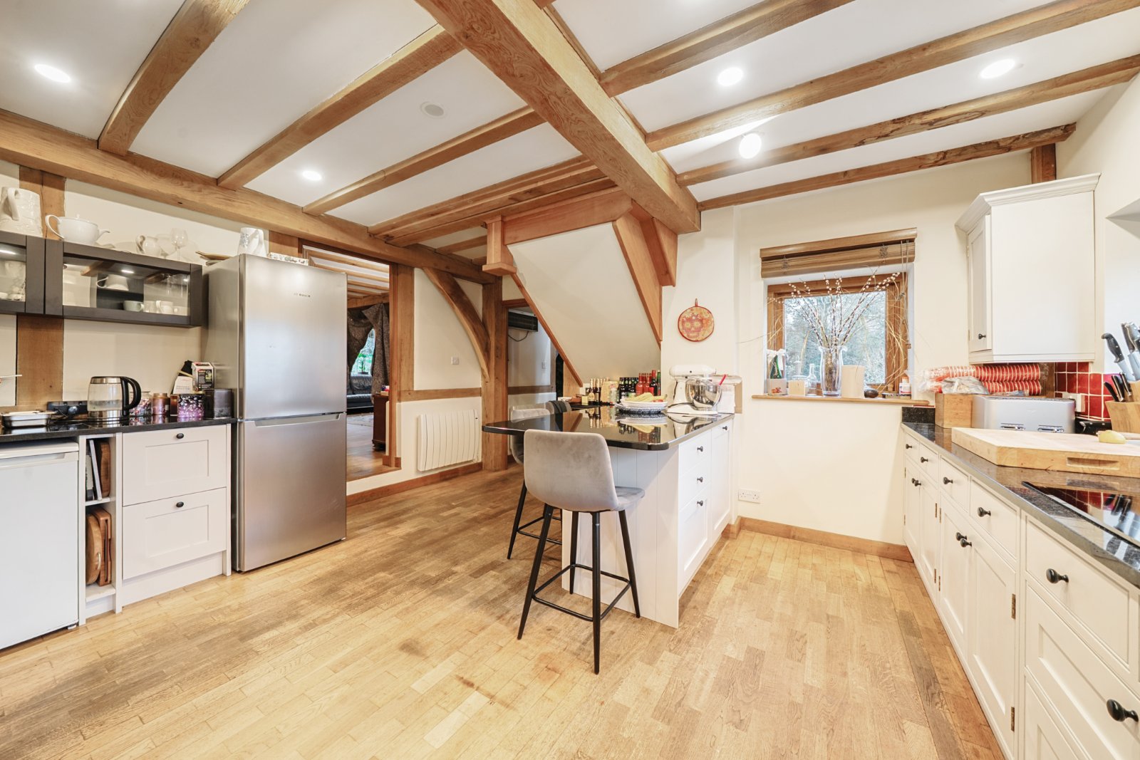 Green Lane, Green Cross, Farnham, Surrey, GU10 - Charters