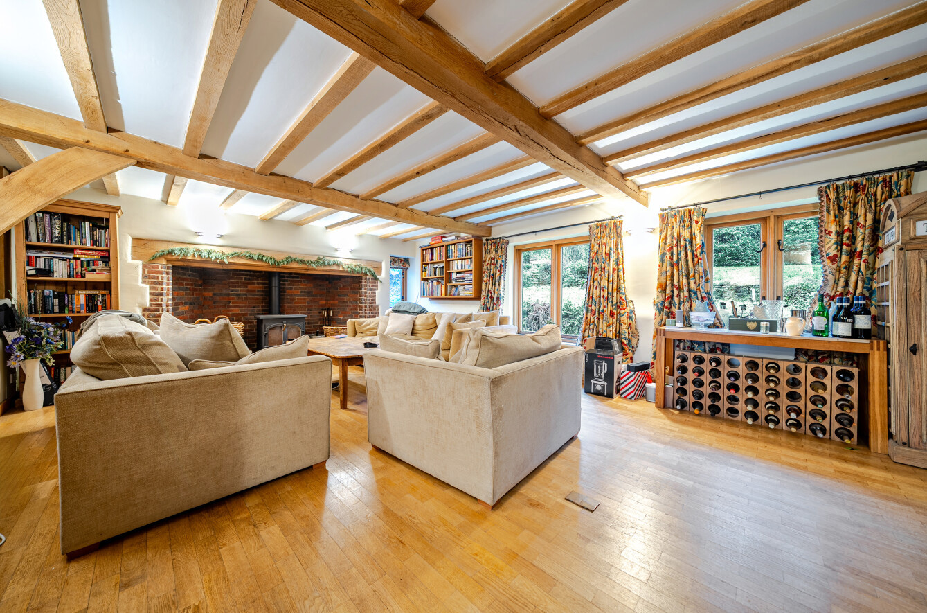 Green Lane, Green Cross, Farnham, Surrey, GU10 - Charters