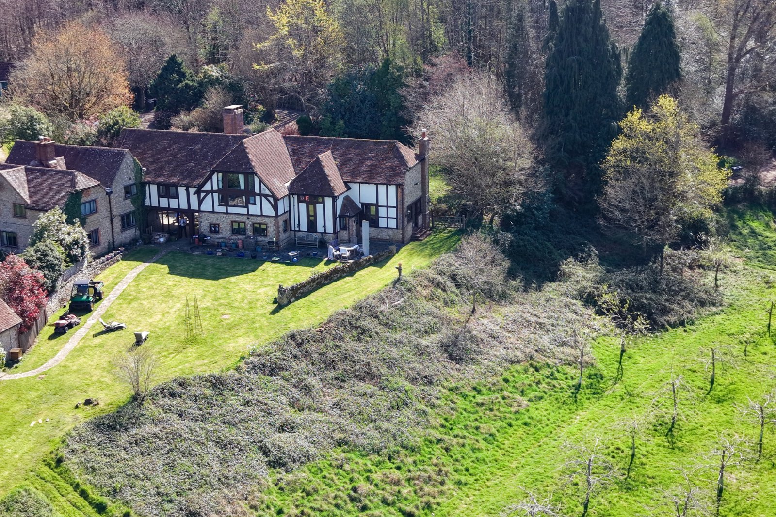 Green Lane, Green Cross, Farnham, Surrey, GU10 - Charters