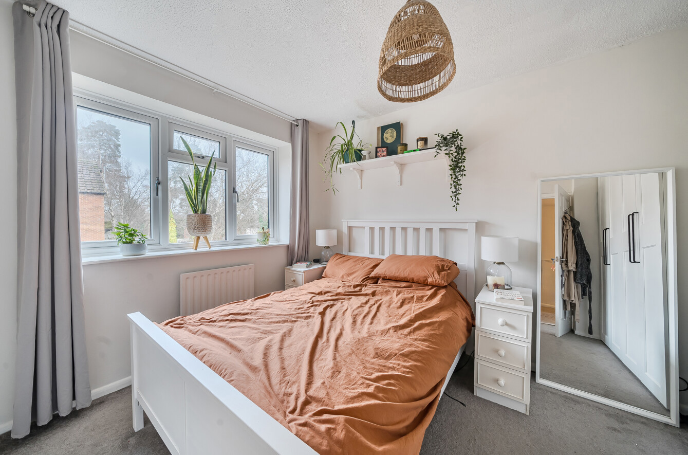 Montrose Close, Whitehill, Bordon, Hampshire, GU35