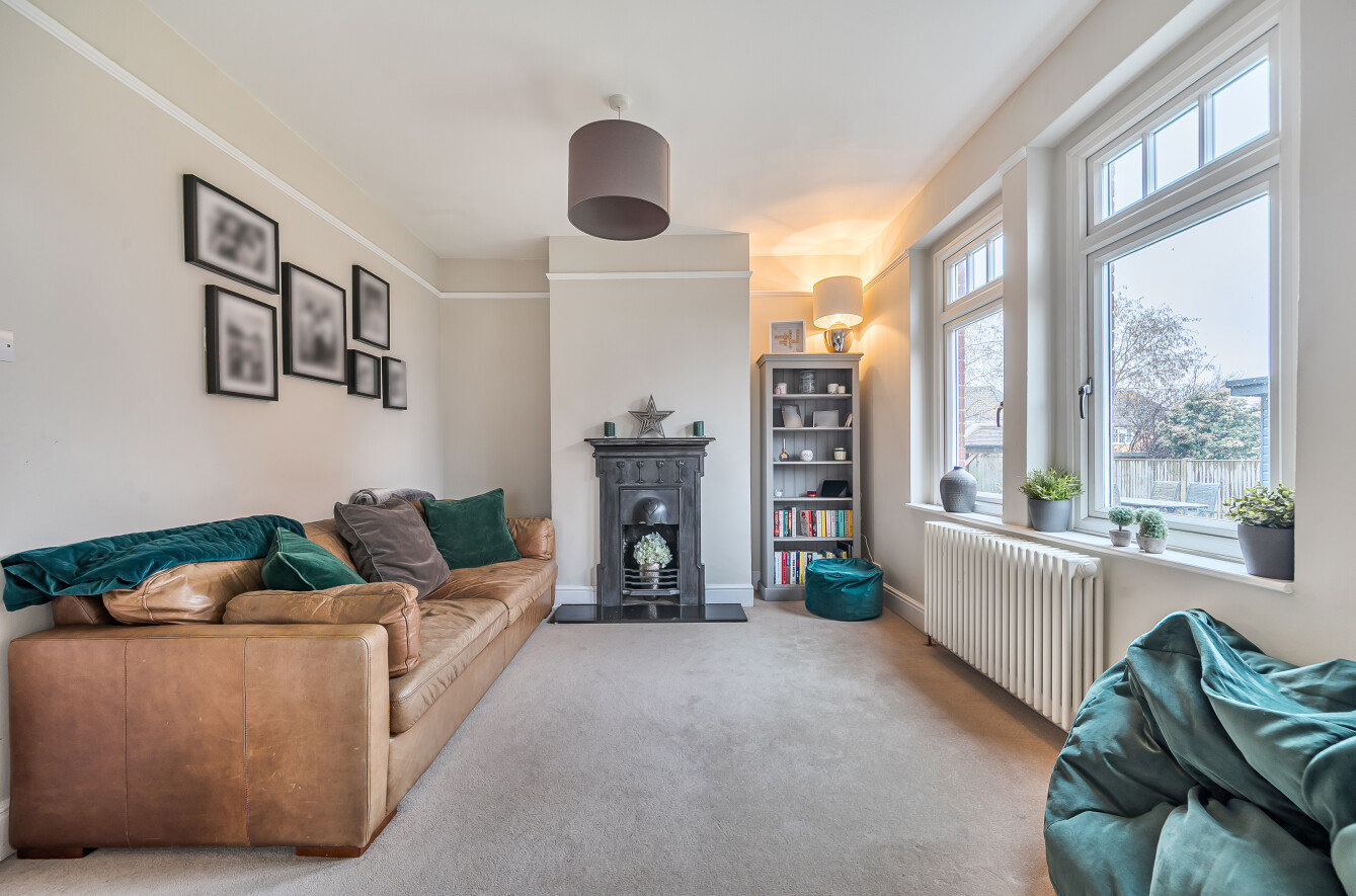 Upper Hale Road, Farnham, Surrey, GU9