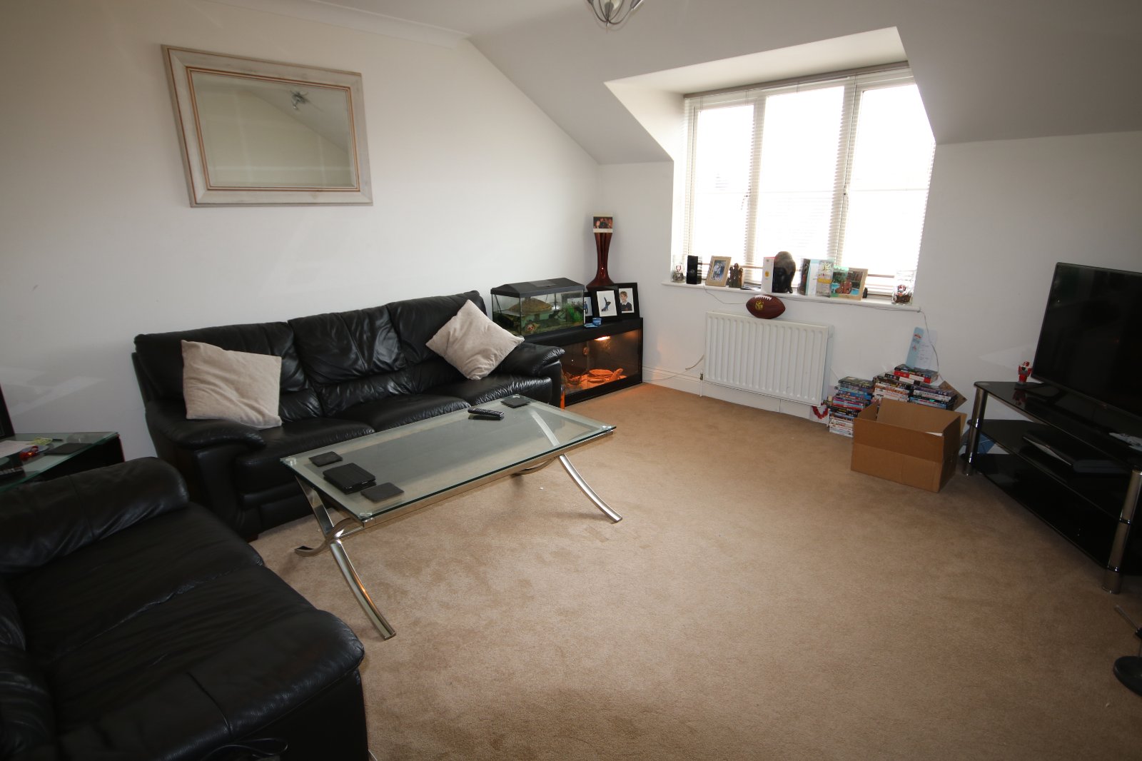 Clarence Road, Fleet, Hart, GU51 - Charters