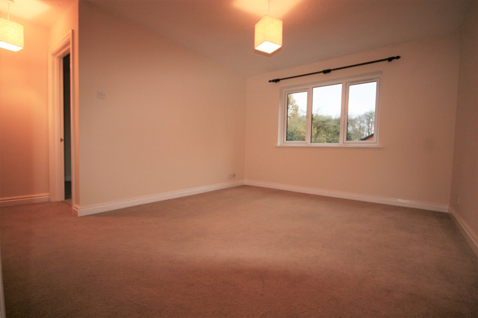 Minley Grove, Minley Road, Fleet, Hart, GU51 - Charters