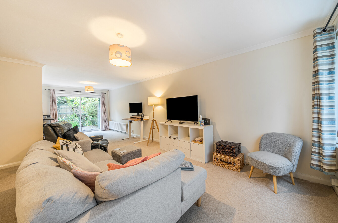 Woodlands, Fleet, Hart, GU51 - Charters