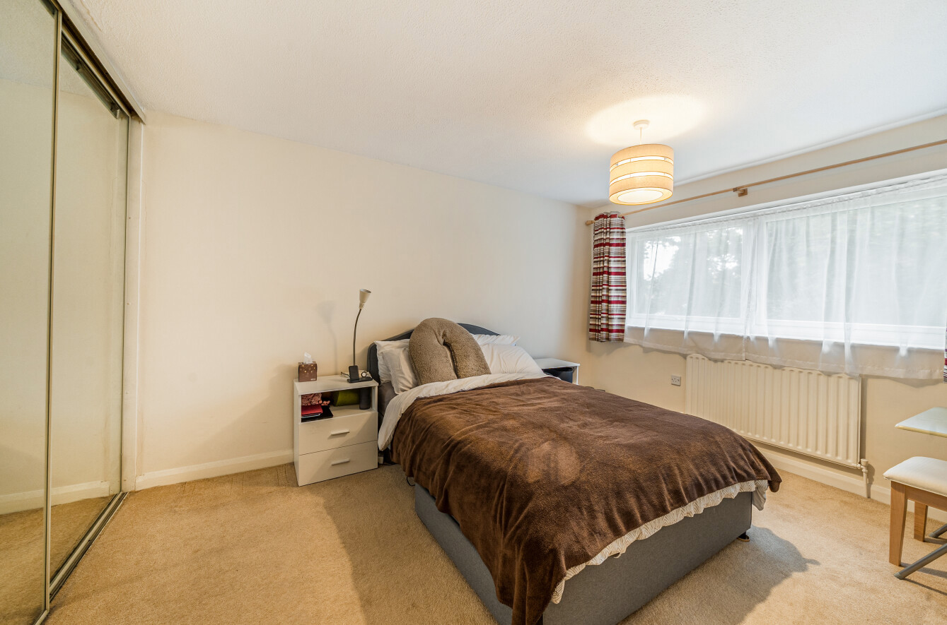 Woodlands, Fleet, Hart, GU51 - Charters