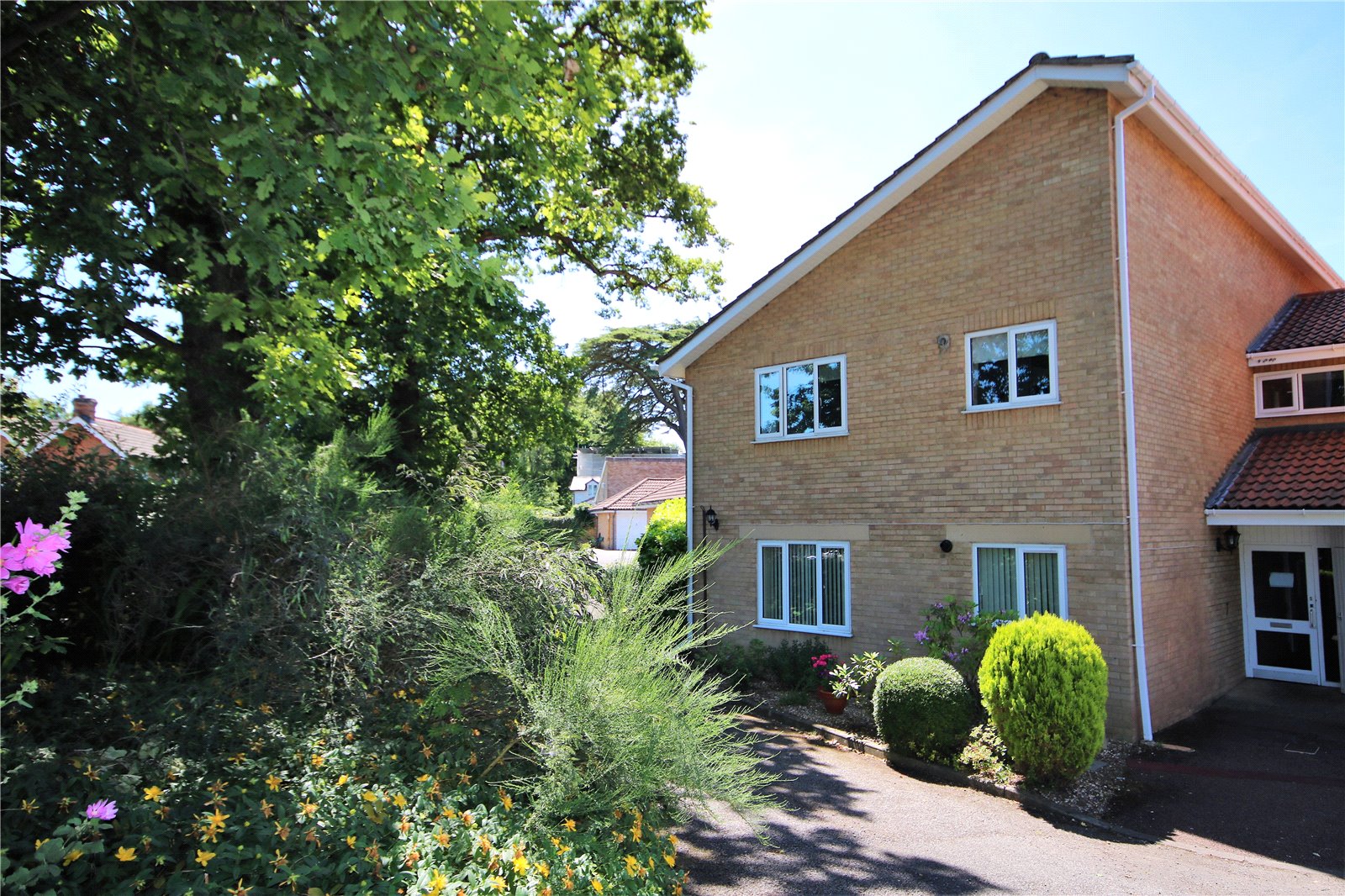 Crookham Road, Fleet, Hampshire, GU51