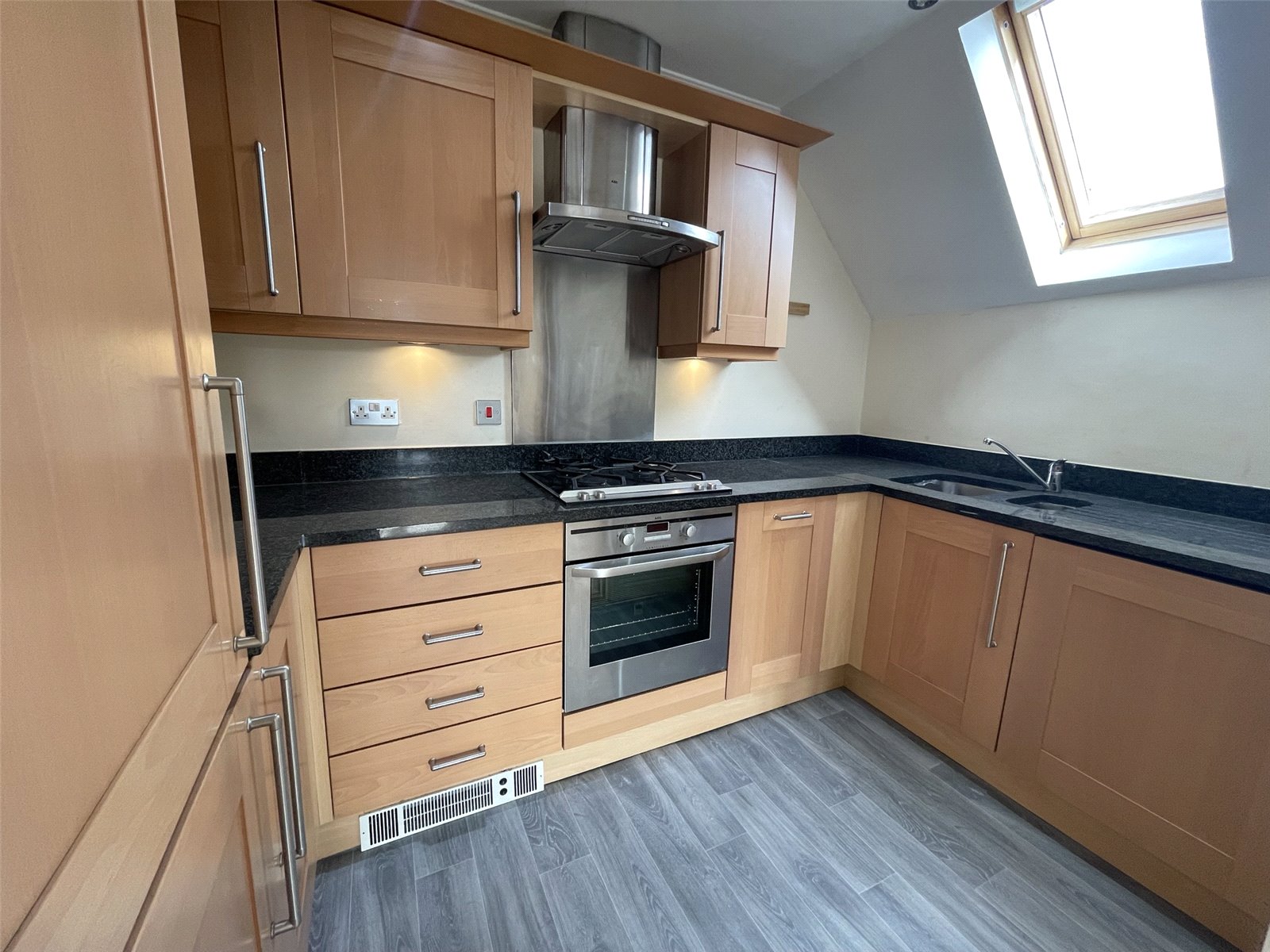 Yew Barton Court, Aldershot Road, Fleet, Hart, GU52 - Charters